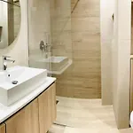 Modern Apartment, Few Meters From The Nea Koroni