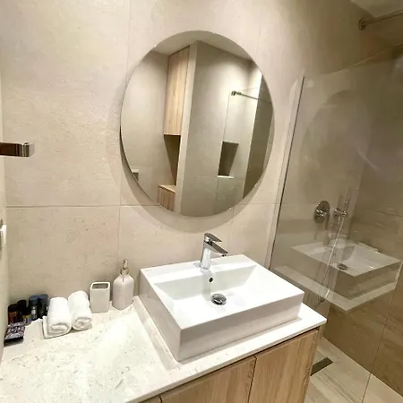 Apartament Modern Apartment, Few Meters From The